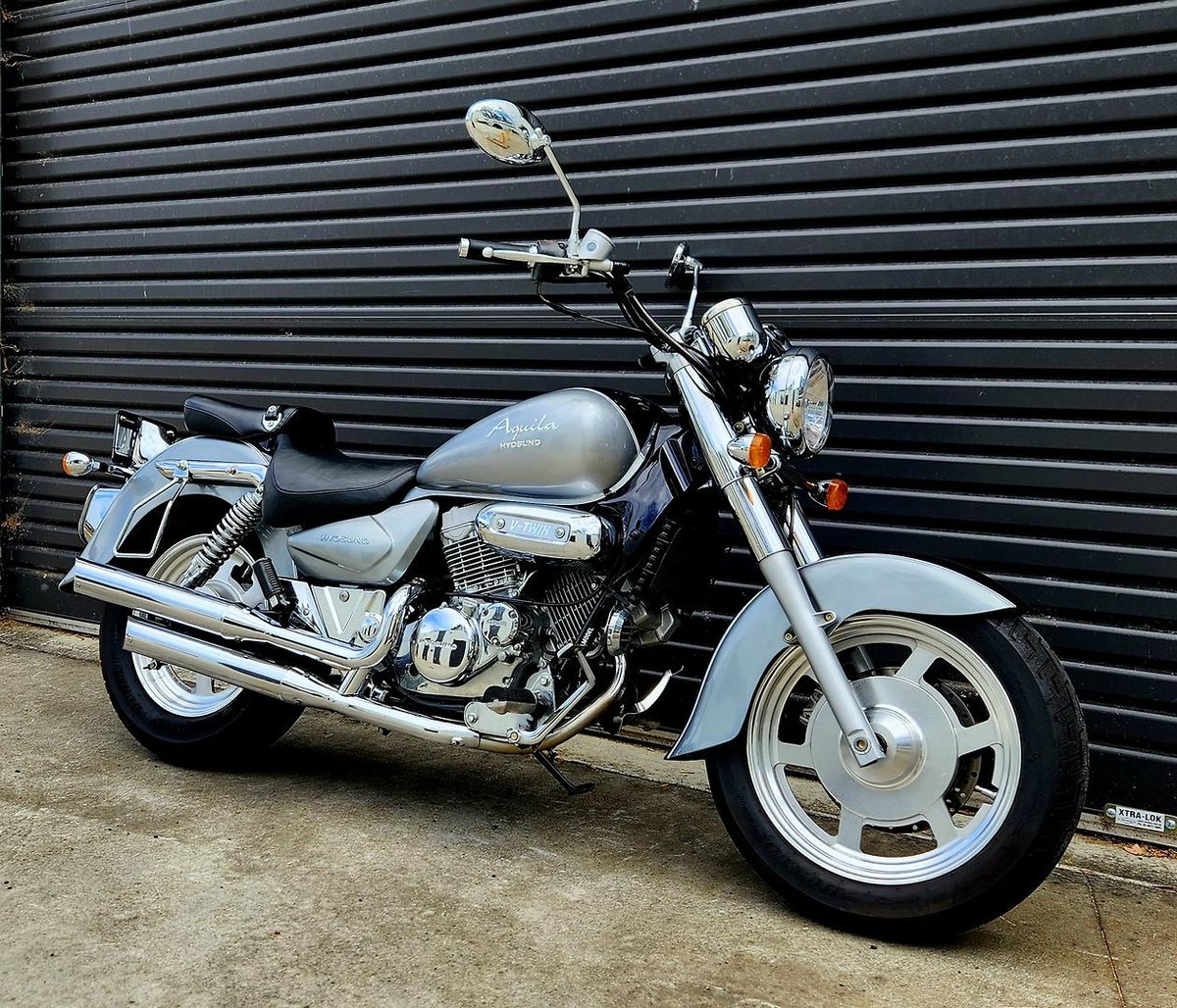 2008 hyosung aquila